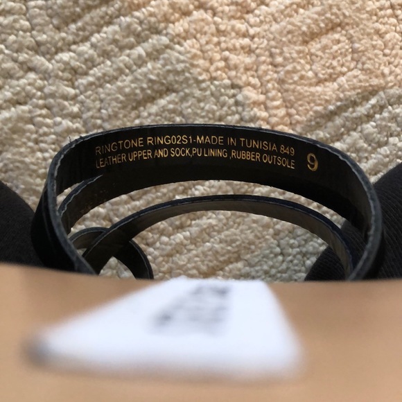 Steve Madden Ringtone Flat Sandal - Picture 5 of 7